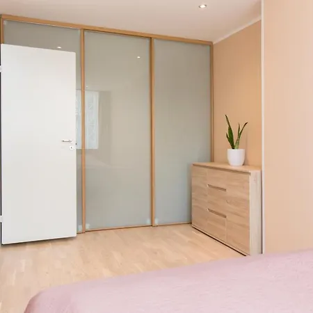 Apartment Joe - With Sauna In The Center *