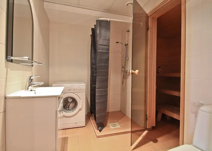 Joe - With Sauna In The Center * טאלין