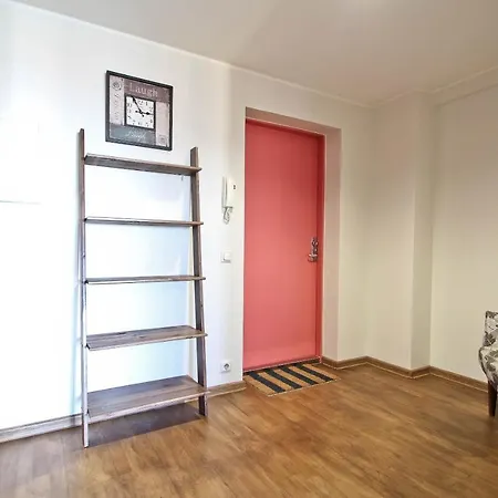 Joe - With Sauna In The Center *